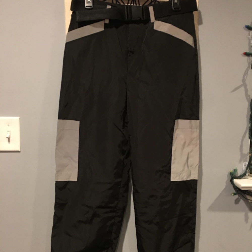 Reflective black joggers, forever 21. Size womens us Medium. never worn with tag